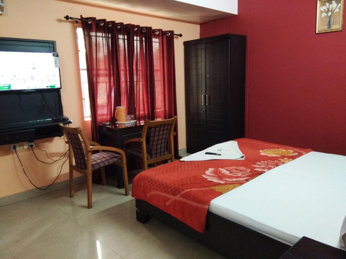 Готель A.R.Residency Kunnamangalam Екстер'єр фото